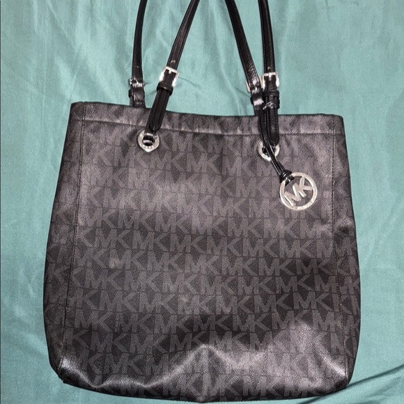 Michael Kors Black Tote Bag - Picture 1 of 4